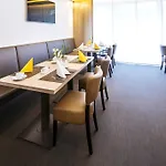 Ξενοδοχείο Plaza 4*