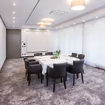 Plaza Ξενοδοχείο 4*