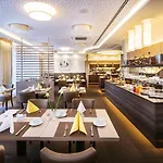 Hotel Plaza 4*