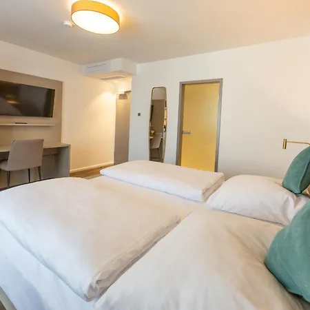 מלון Plaza דיסבורג