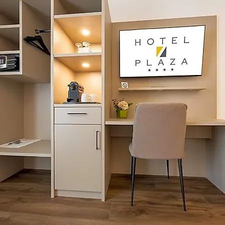 Plaza Szálloda 4*