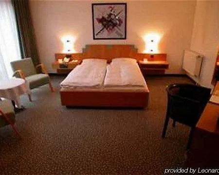 Plaza Hotel 4*